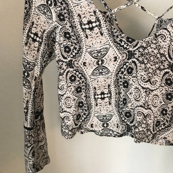 Cute top - Picture 4 of 7